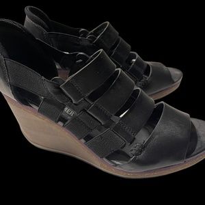 Women’s Camper size Euro 35 Wedges (5) US